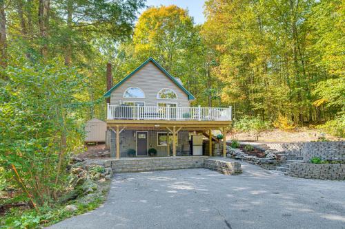 Farmington House | On Baxter Lake: Wooded Retreat Near Trails