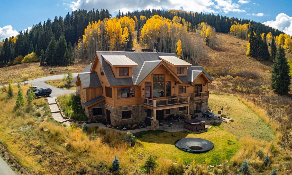 Mount Crested Butte House | On resort in Prospect Development-Direct Ski In/Out-Trampoline-Views