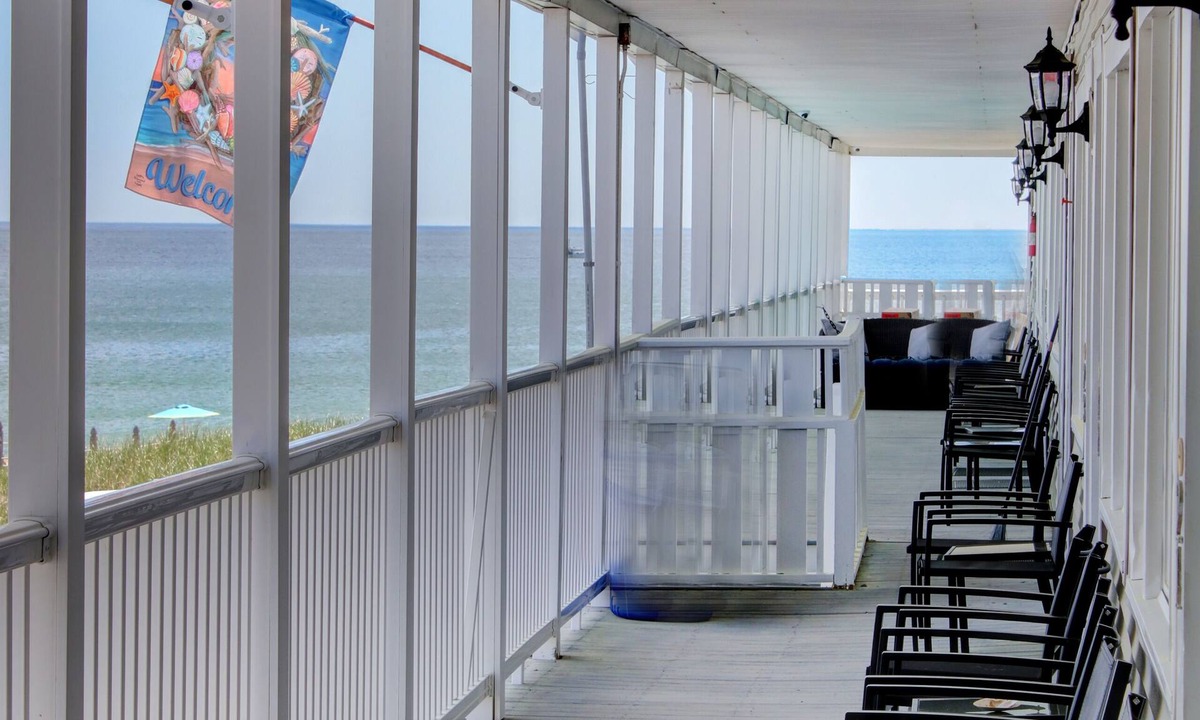 Old Orchard Beach Hotel | On the Beach Motel