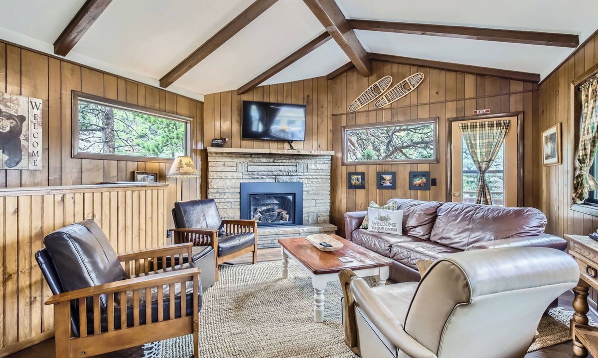 Estes Park House | One Particular Cabin - Family home in Estes Park near RMNP - 21-ZONE3105
