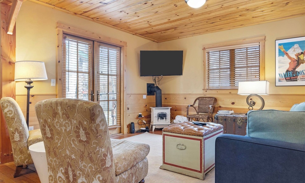 Jackson House | Outpost: Alpine Cottage Two