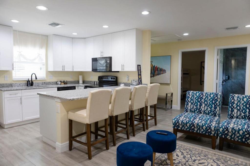 West Palm Beach House | Palm Beach Cottage