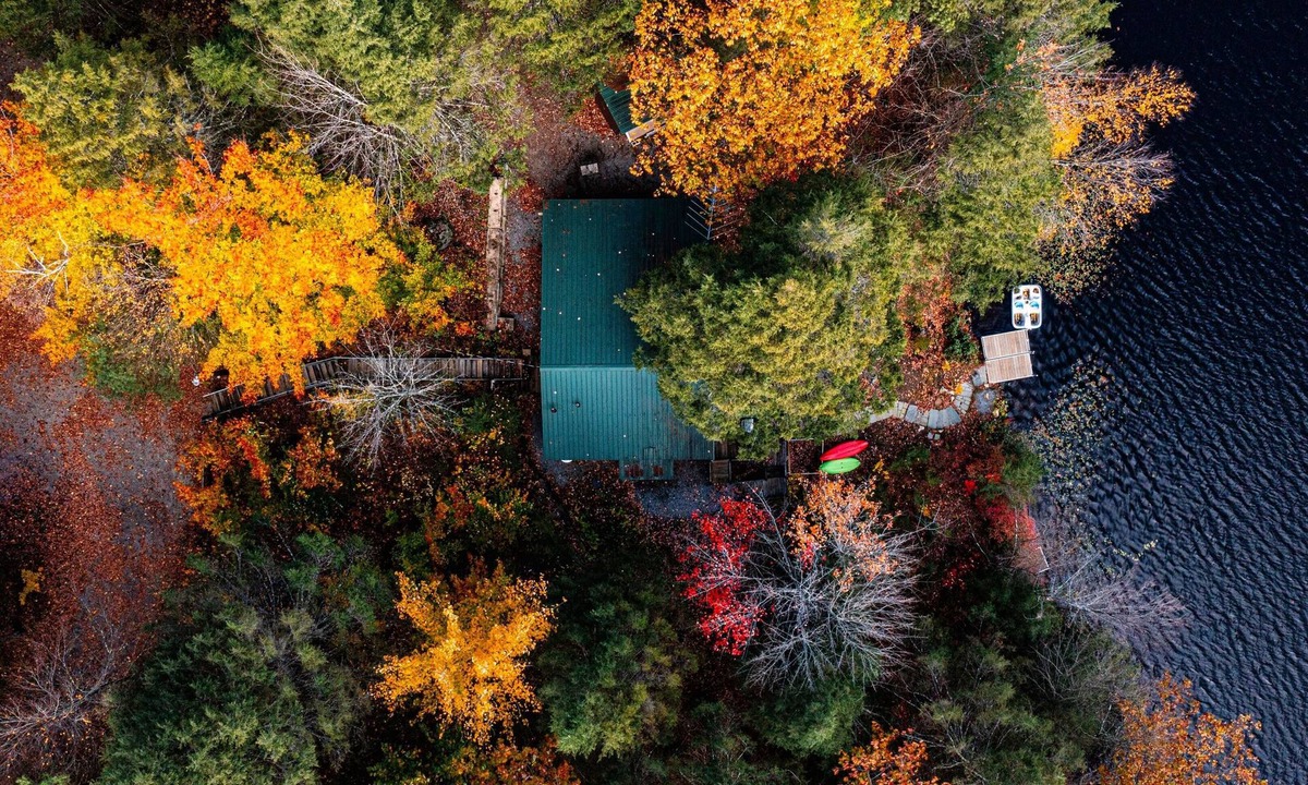 West Hopkinton House | Panoramic Water Views, waterfront house on French pond