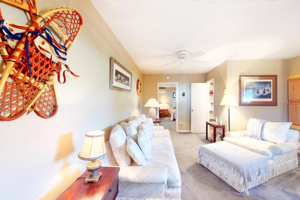 South Fork House | Peace of Paradise