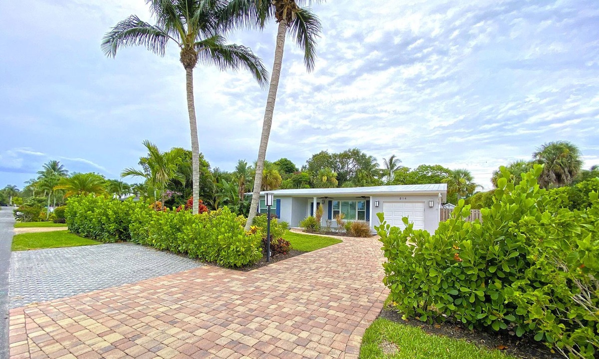 Stuart House | Peaceful Paradise Oasis