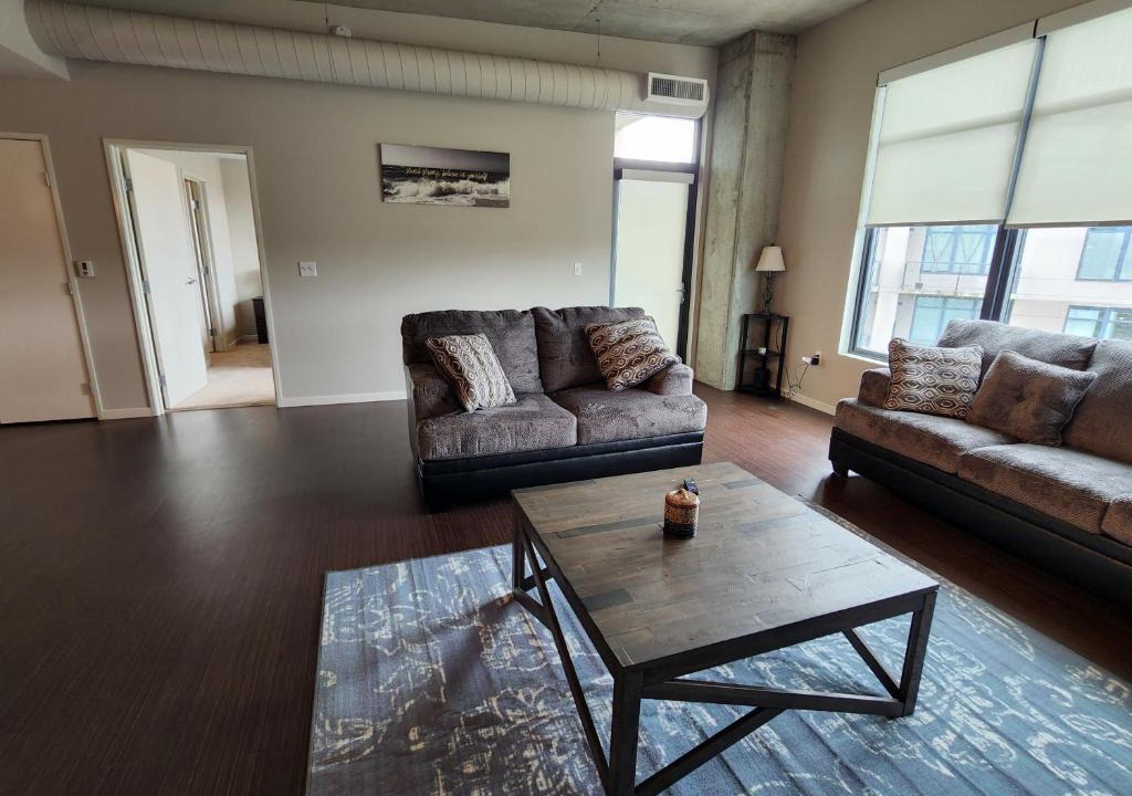 Downtown Cleveland Apartment | Penthouse Loft In The Flats