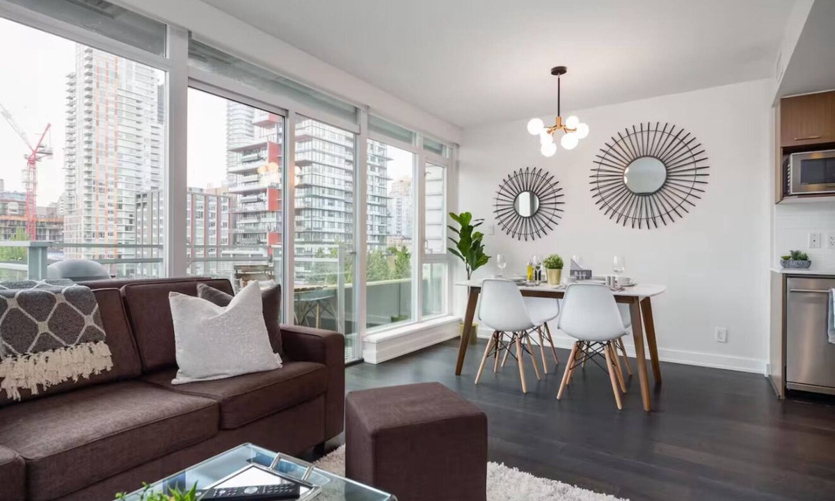 Downtown Vancouver Condo | Perfectly Located Luxury Yaletown condo