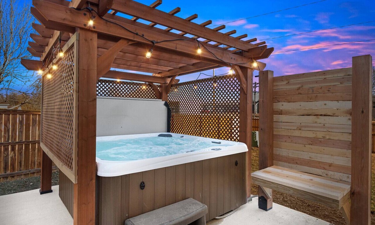Rapid Valley House | ★Pet Friendly★2 King Beds★Foosball Table★