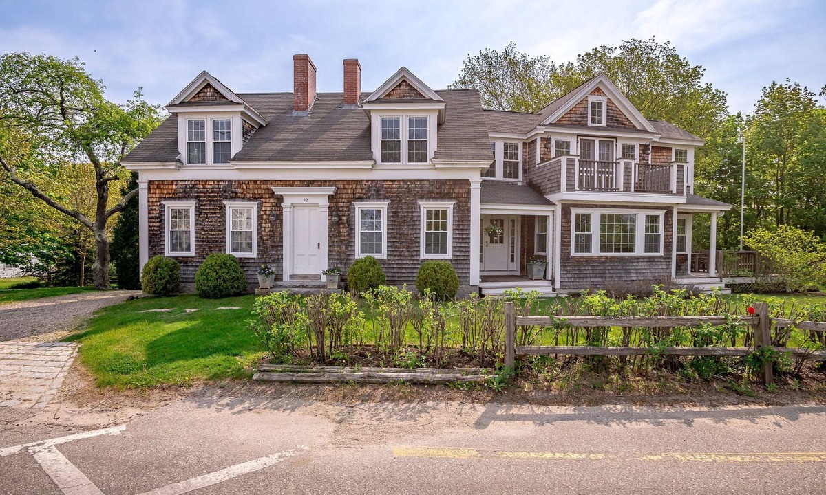 Cape Porpoise House | Picturesque Home with Harbor Views!