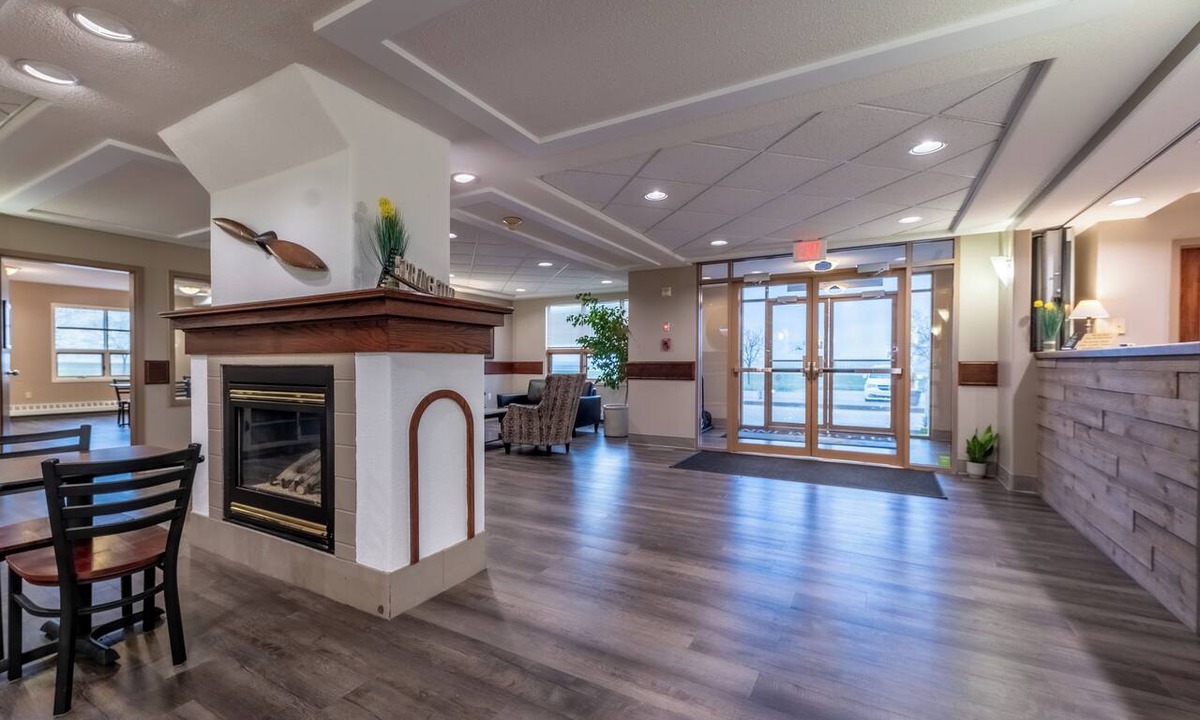 Caronport Hotel | Pilgrim Inn
