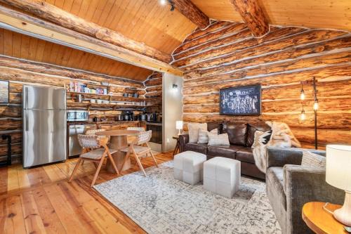 Rapid City House | Pinecrest Cabin- Serene Black Hills Getaway