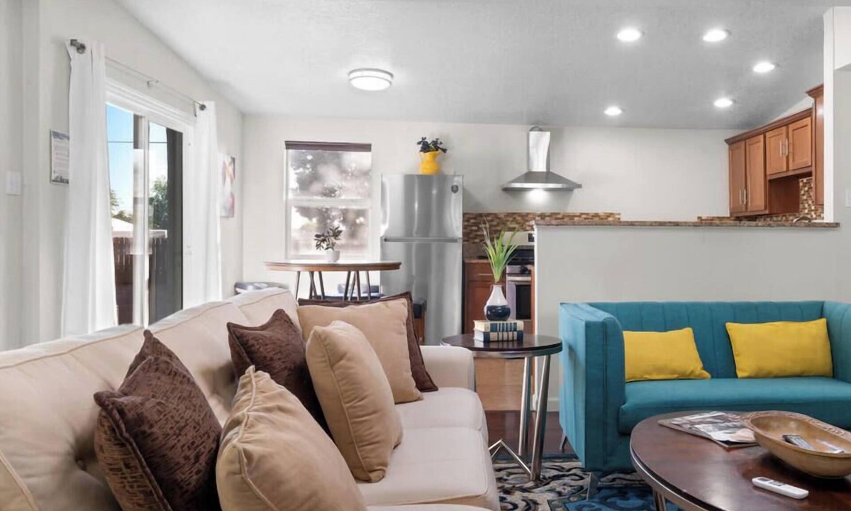 Northeast Heights House | Pitt Paradise: Pet-Friendly Oasis - An Irvie Home