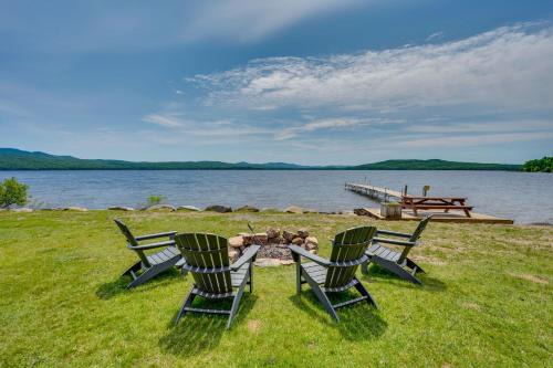 Pittsburg House | Pittsburg Lake House w/Magalloway Mountain Views!
