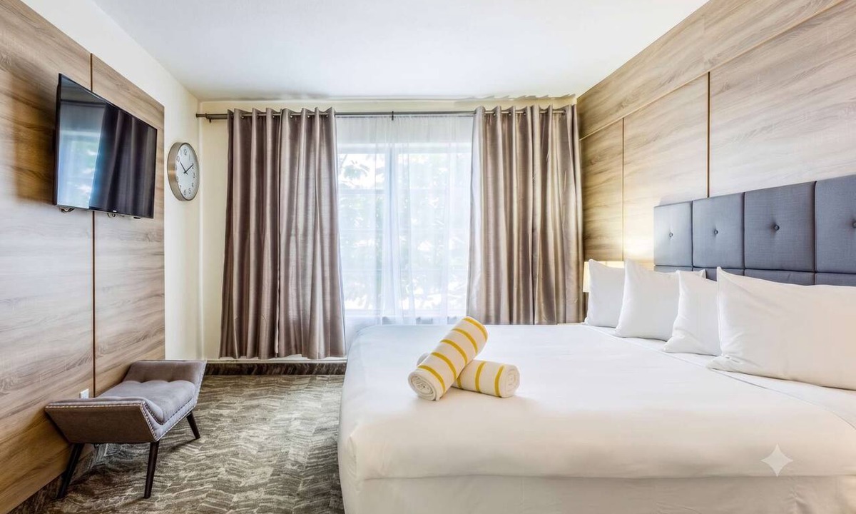 Pompano Beach Condo | Pompano Retreat - Pool, WiFi & Beach Nearby