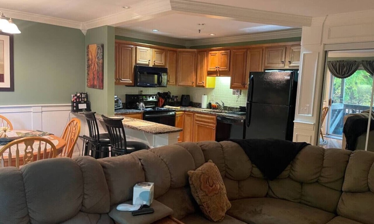 Gilford Condo | Pool, Restaurants, concerts, close to everything!