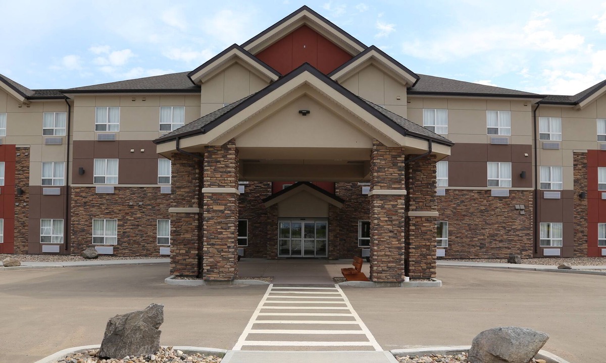 Unity Hotel | Prairie Moon Inn & Suites Unity