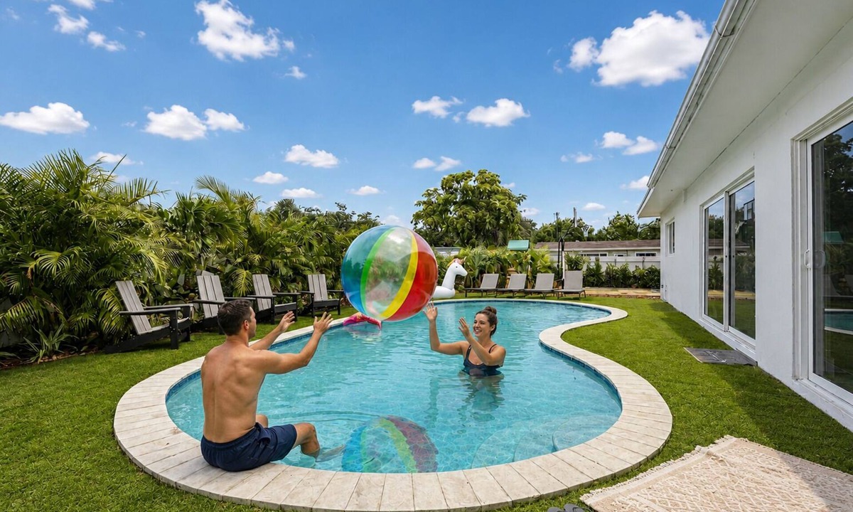 Miami Gardens House | Prime Spot Near Hard Rock Stadium & Beach Pool
