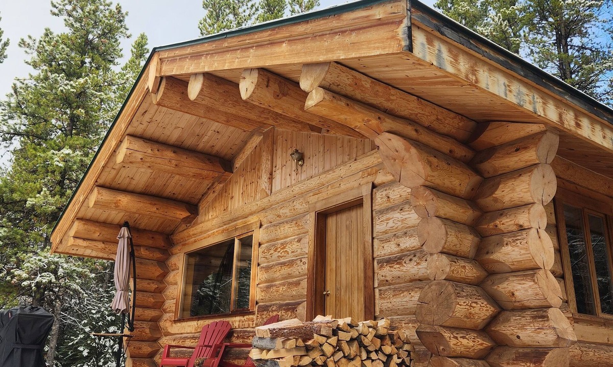 Rock Lake Cabin | Private & Off-Grid a 'Storybook' Cozy Cabin. In the Foothills, near to Rock Lake