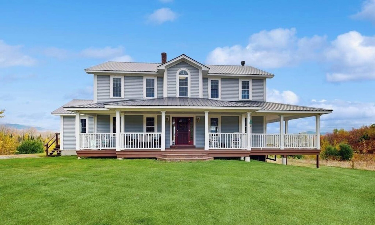 Lancaster House | Private Dog-friendly home: w/hot tub, mountain views & trails
