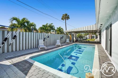 Deerfield Beach Apartment | Private house wpool patio