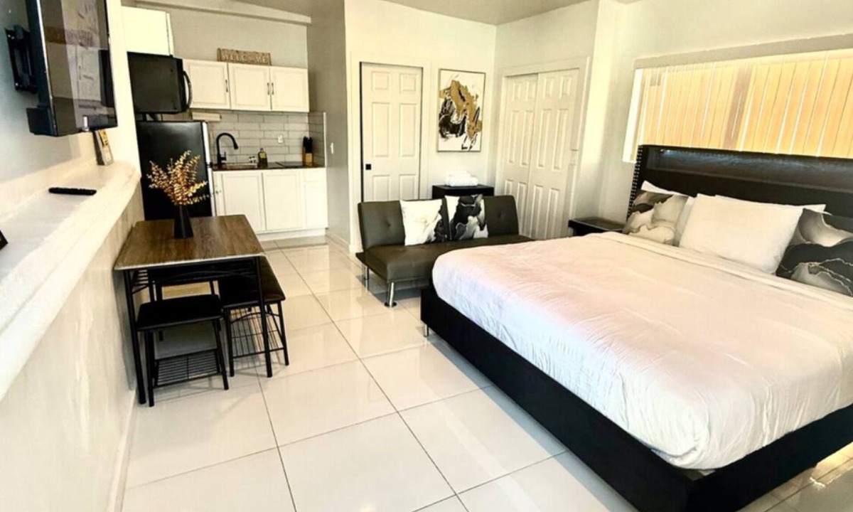 Miami Gardens Apartment | Private Paradise in Miami ! Brand new apartment Great location Family friendly