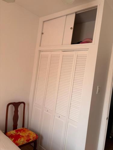 Almont House | Private Room
