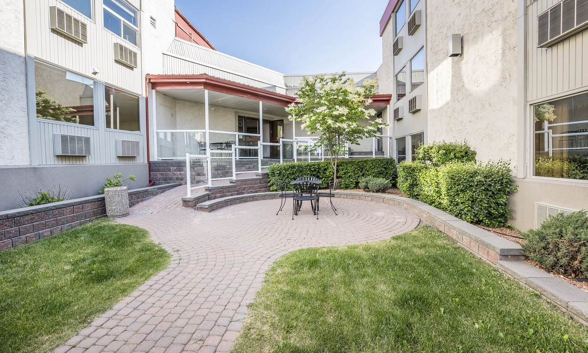 Red Deer Hotel | Quality Inn & Conference Centre