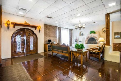Taos Hotel | Quality Inn Taos