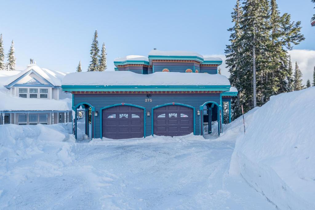 Silver Star Mountain House | Queenski