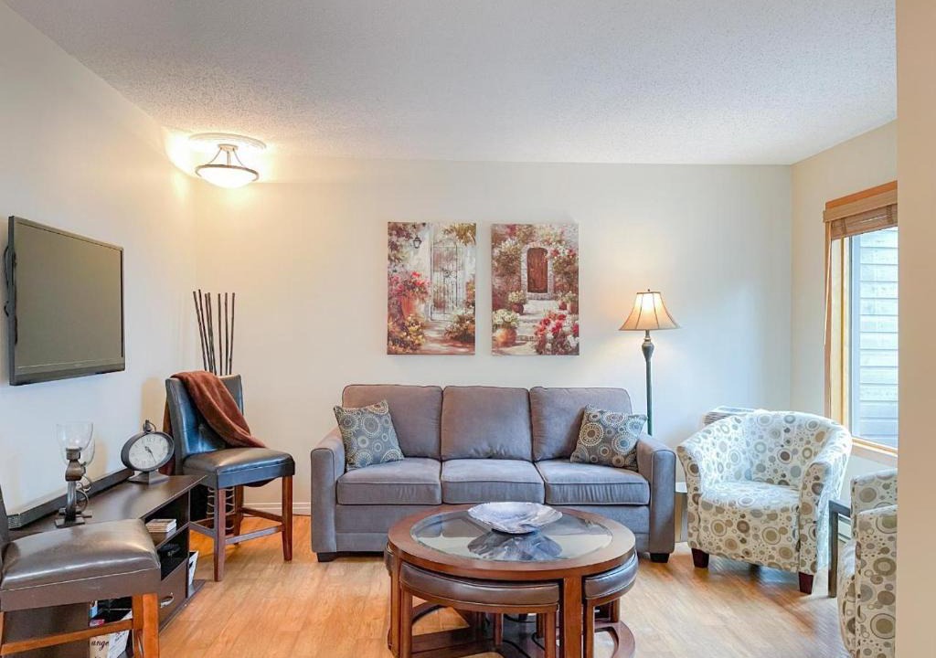 East Kootenay Apartment | Radium Villas