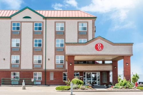 Edmonton Hotel | Ramada by Wyndham Sherwood Park
