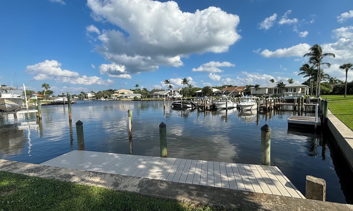 Hobe Sound Cottage | Rare opportunity - Waterfront Home with private dock in convenient location