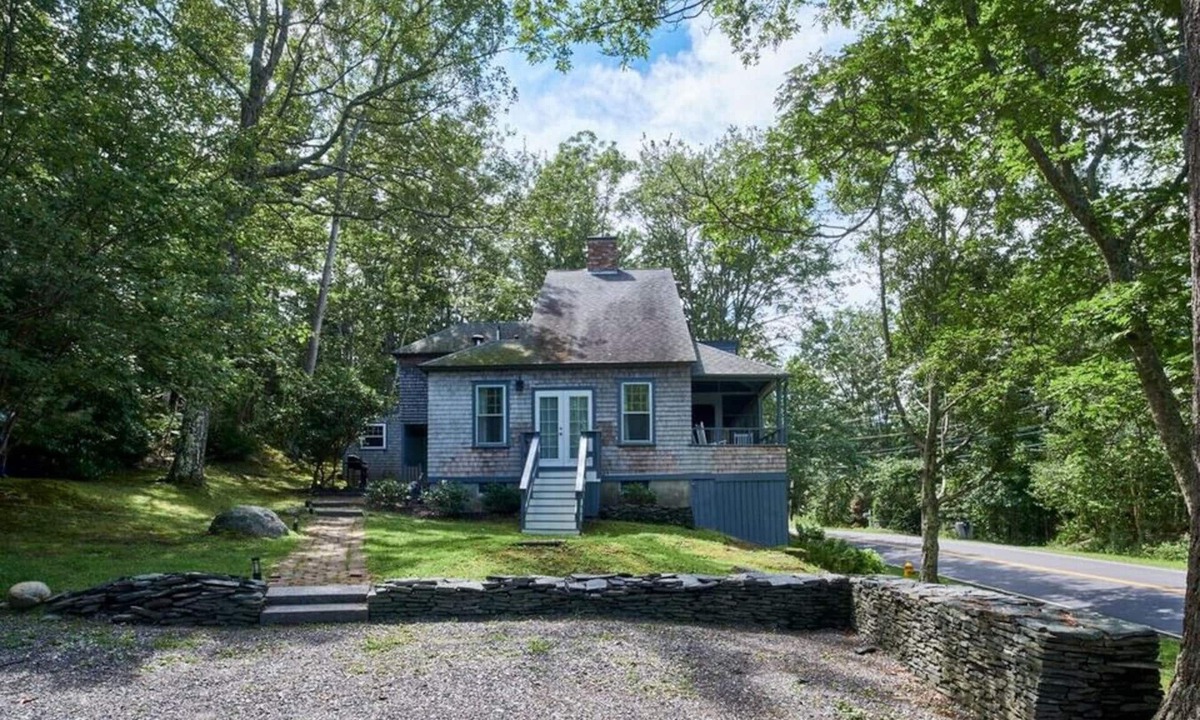 East Boothbay House | Recently Renovated Home Minutes from Ocean Point