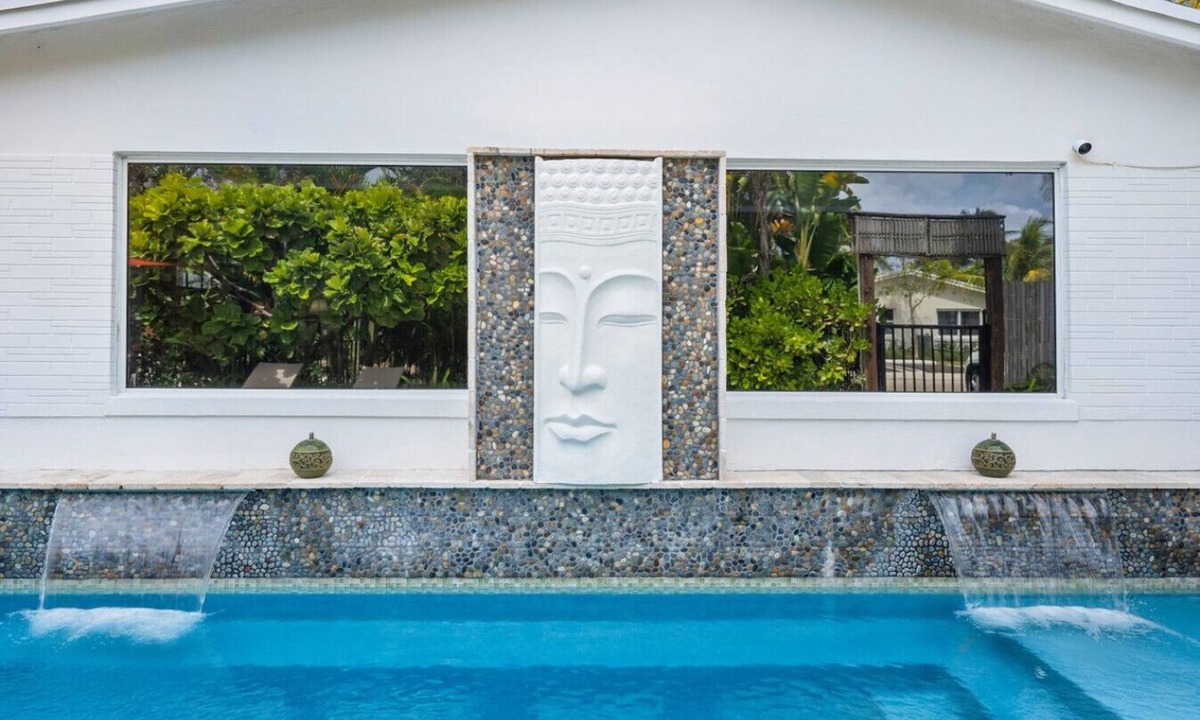 Highland Park Delray Villa | Red Palm Villas - Serene Studio