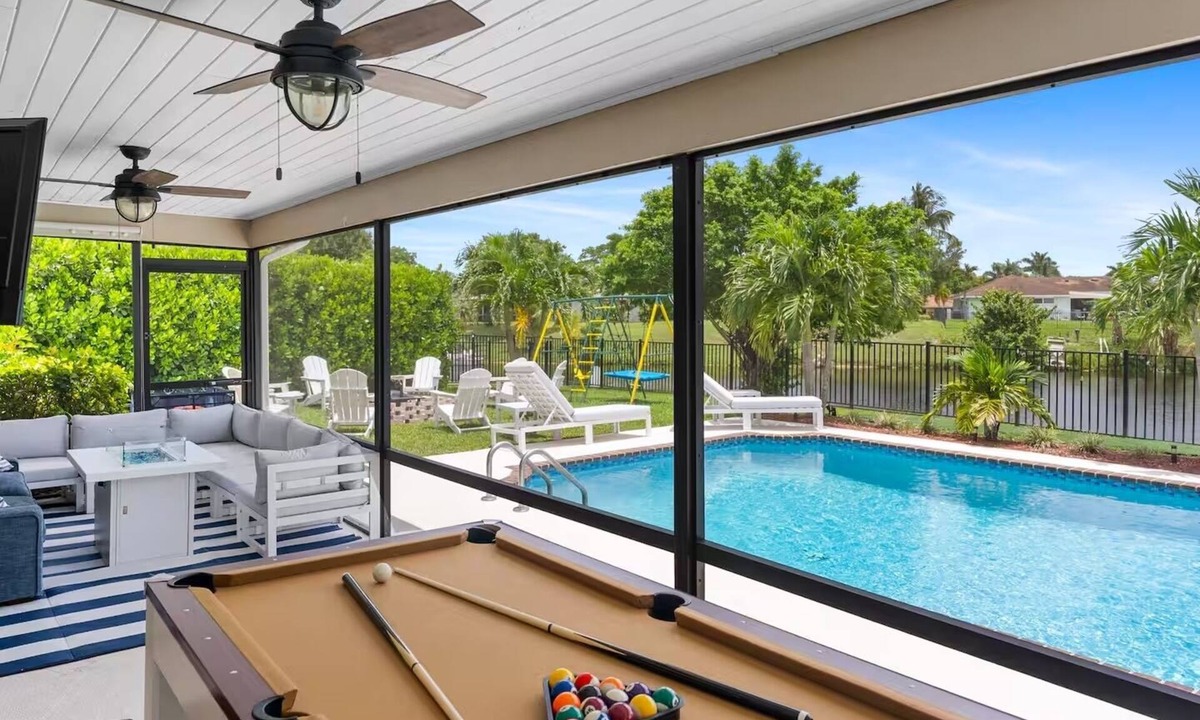 Wellington House | Relax on a Lake
