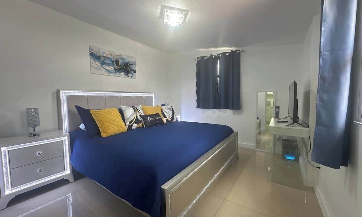 Pembroke Pines Apartment | Relaxing Studio Getaway w/BBQ, Patio & Parking