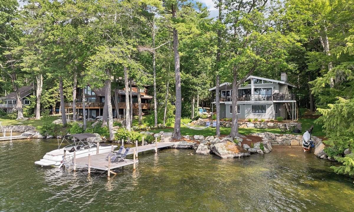 Moultonborough House | Relaxing Waterfront Escape on Lake Winnipesaukee