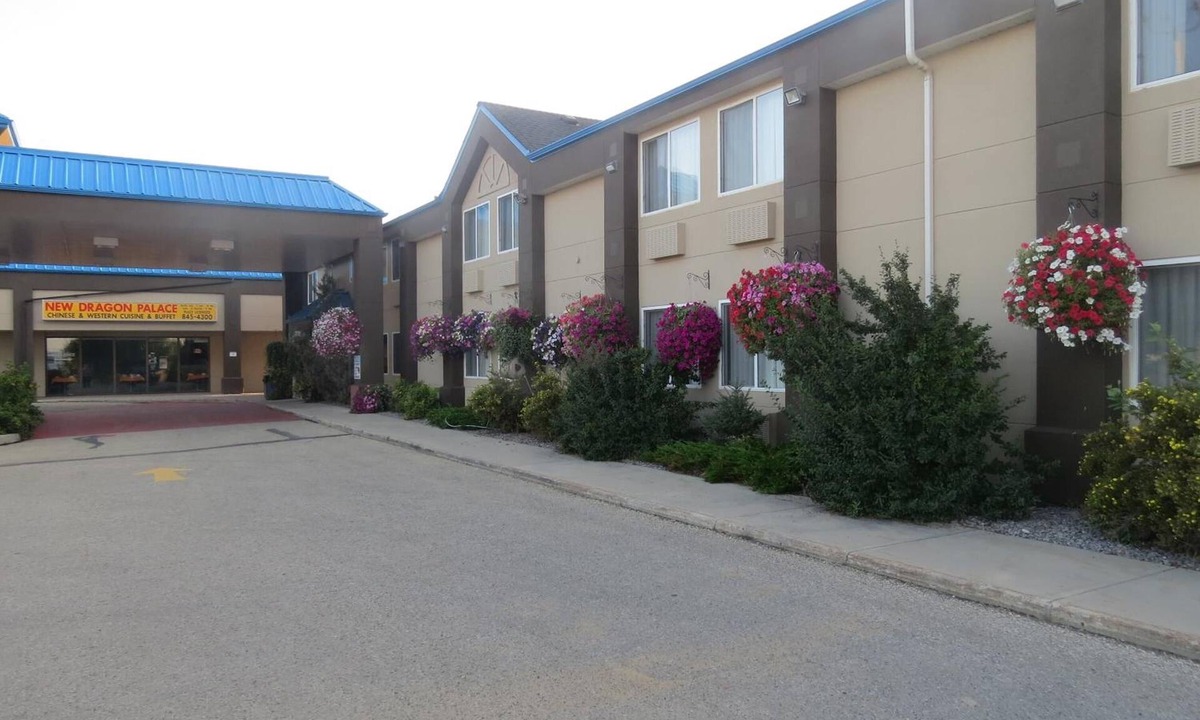 Rocky Mountain House Hotel | Rocky Inn Express