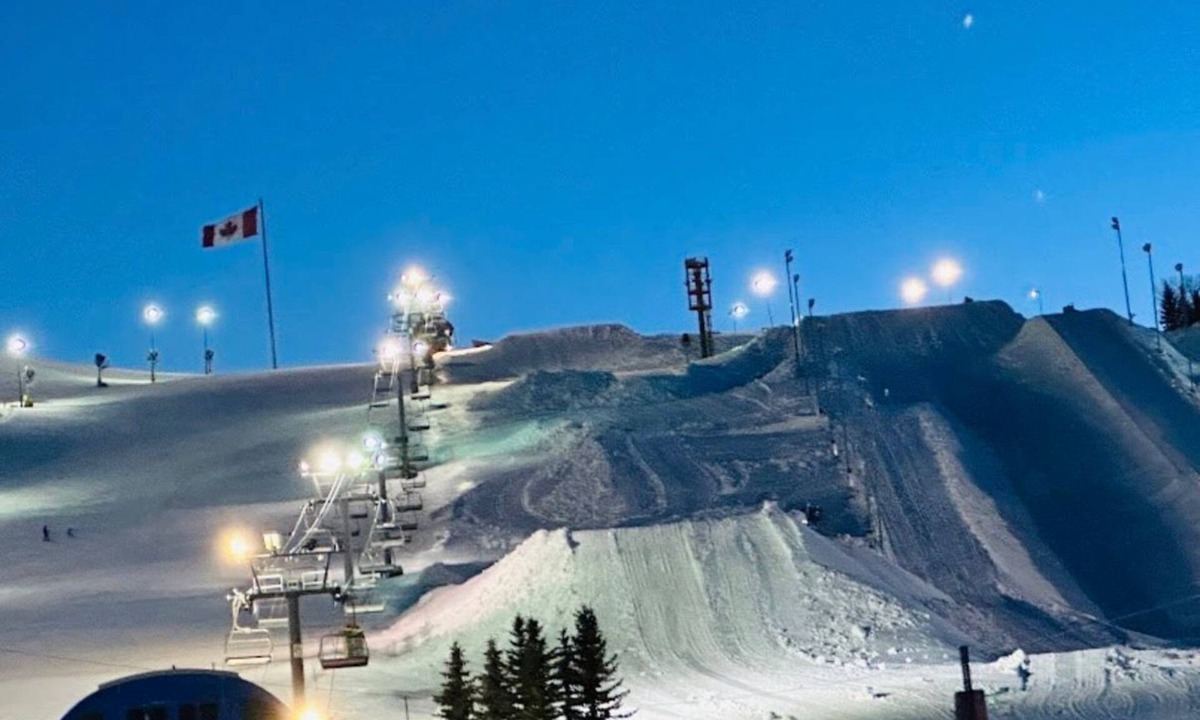 Northwest Calgary Condo | Rocky Ridge Retreat — Your Gateway to the Rockies