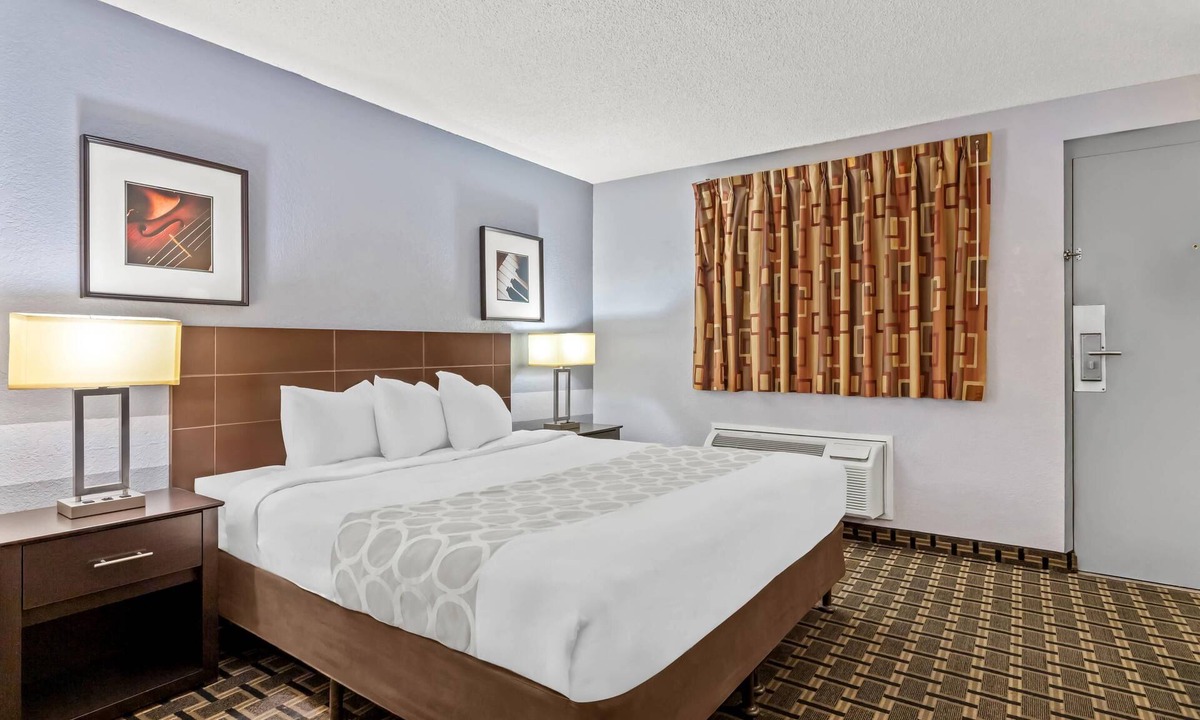 Northwest Heights Hotel | Rodeway Inn Albuquerque West