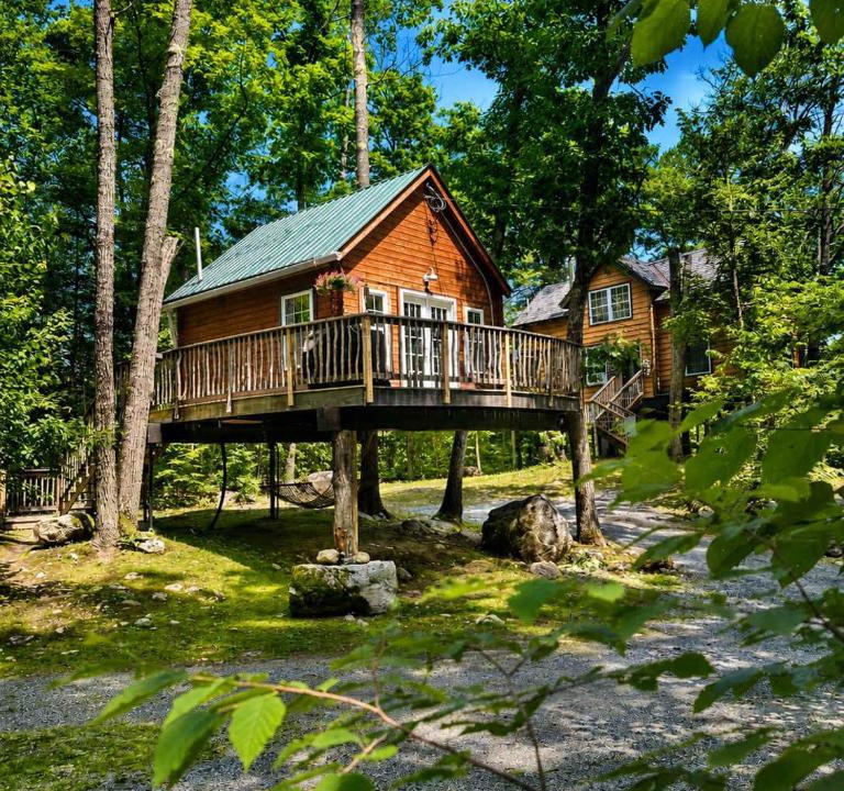 Stoneham House | Romantic Treehouse Suite Lakes Trails & Views