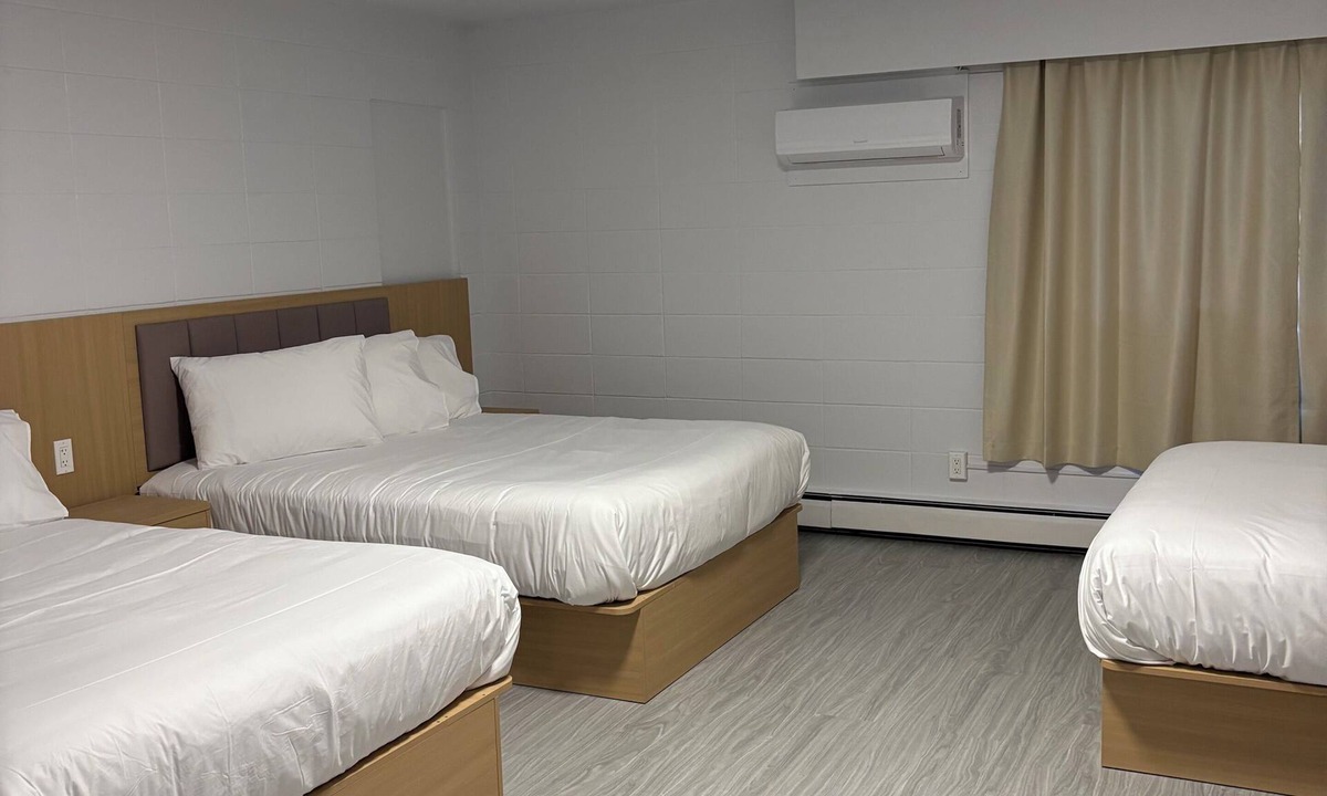 Jasper Place Hotel | Rundle Inn and Suites