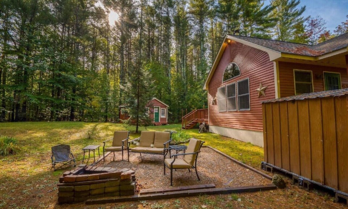 Conway Cabin | Rustic Cabin near Conway Village