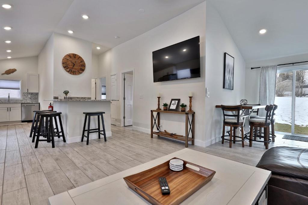 East Haven  Rutland County House | Rutland's Hidden Gem- 2 BR 1BA Renovated Home Close to Everything home