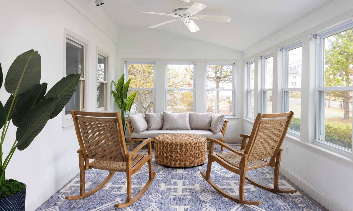 Newbury House | Salt & Cedar Steps to Beach Spacious deck