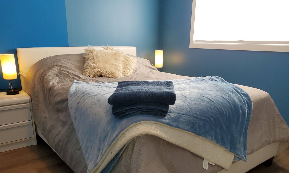 Black Creek Cottage | Saratoga beach cottage, ocean sounds, stunning night skies, 35mins Mt Washington