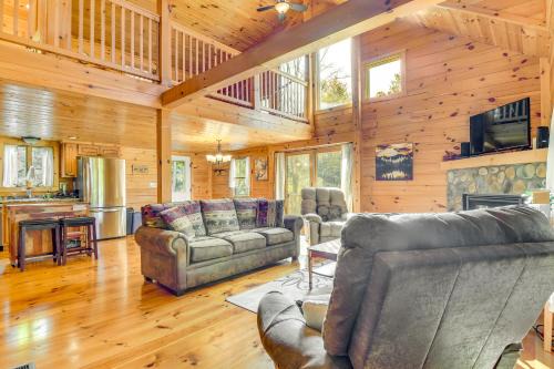 Franconia House | Scenic Franconia Cabin ~ 6 Mi to Cannon Mountain!