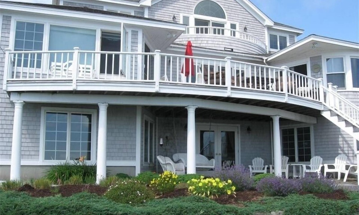 Owls Head House | SCHOONERS LANDING Luxury Oceanfront Home With Lighthouse Views