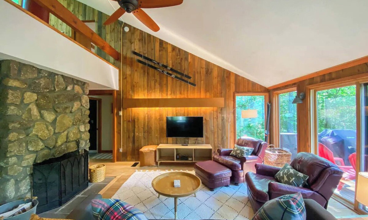 Jackson Cabin | Secluded Jackson Family Escape w/Views & Deck