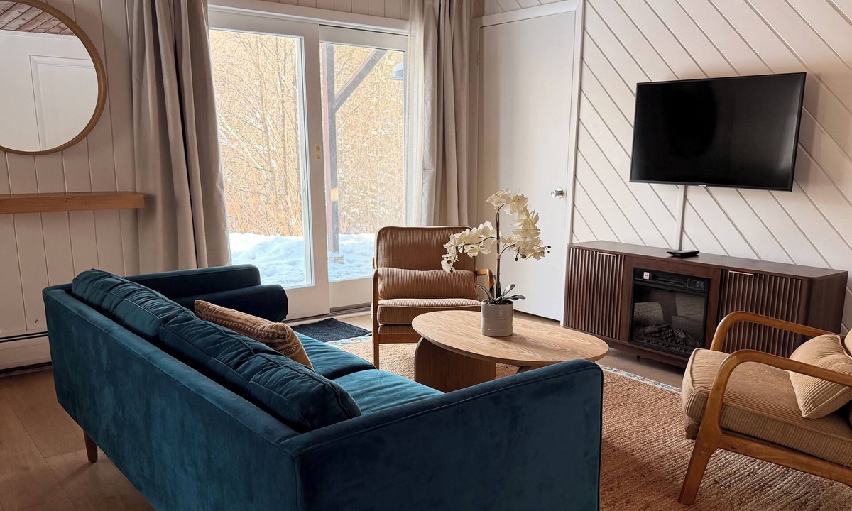 Moscow Apartment | Serene and Cozy 2 bedroom apartment in charming Stowe perfect for relaxing stays